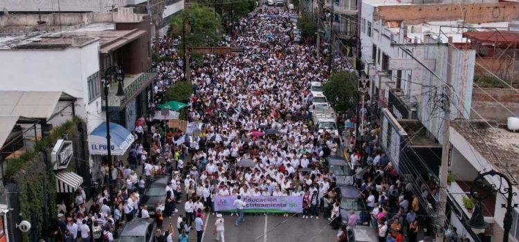 Protestan contra distribución de libros de texto gratuitos en Aguascalientes