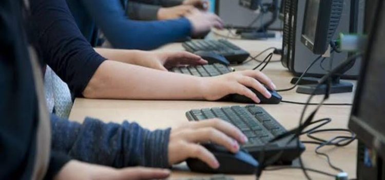 Anuncian que escuelas públicas en Aguascalientes tendrán internet