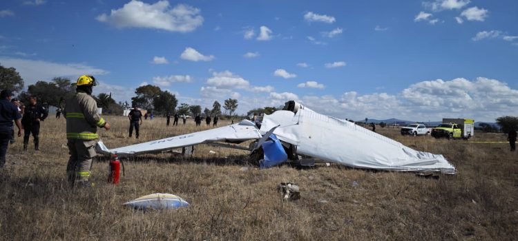 Se desploma avioneta en Aguascalientes, hay dos heridos