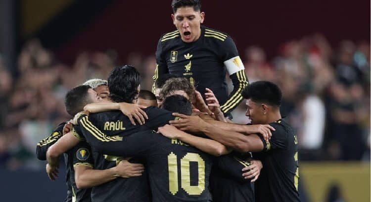 México avanza a semifinales; sigue sin convencer