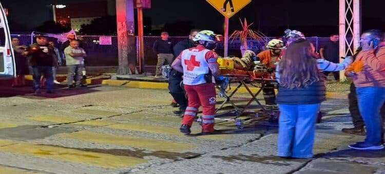 Impactante choque en cruce de Siglo XXI y Mahatma Gandhi deja tres lesionados