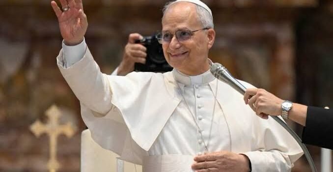 El Vaticano impulsa a los “misioneros digitales” para evangelizar en redes sociales El Vaticano impulsa a los “misioneros digitales” para evangelizar en redes sociales