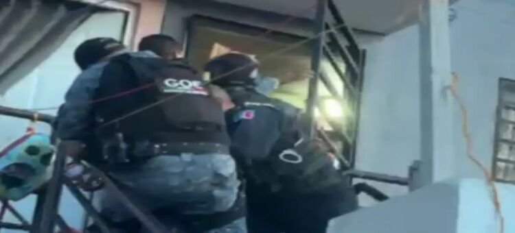 Familia denuncia agresión de policías municipales tras persecución en Aguascalientes