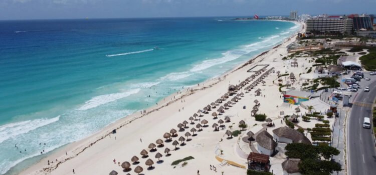 Quintana Roo prepara plan integral para recuperación de playas